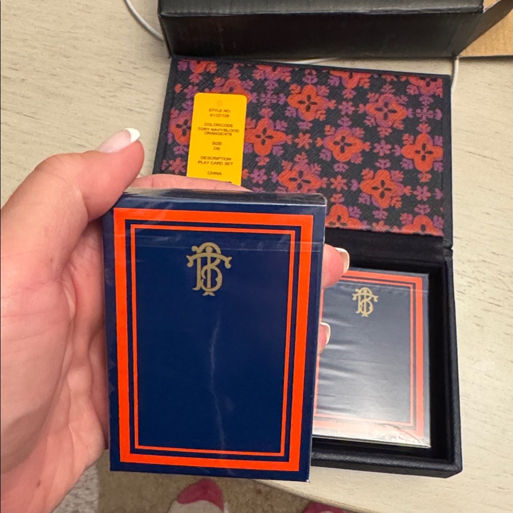 Tory Burch Card Set - Picture 3 of 6